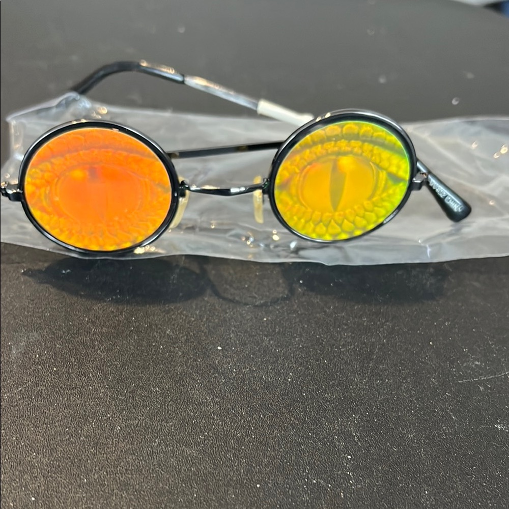 COPY - Retro / Vintage Crazy Eyes Holographic Sun Glasses